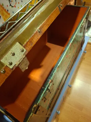 Baúl antiguo restaurado