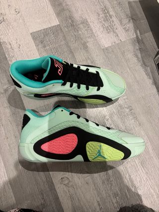 Air Jordan Tatum 2 Verde y Rosa