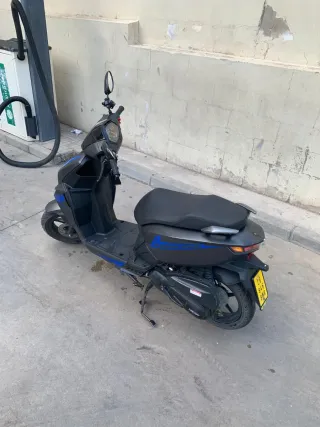 Keeway Hurricane 50cc Scooter (2023) (NEGOCIABLE)
