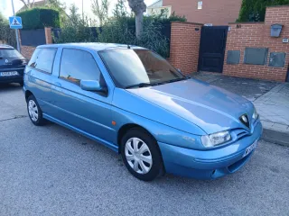 Alfa Romeo 145 2000
