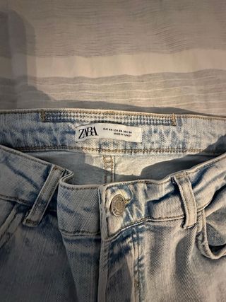 Vaqueros Zara hombre desgastados