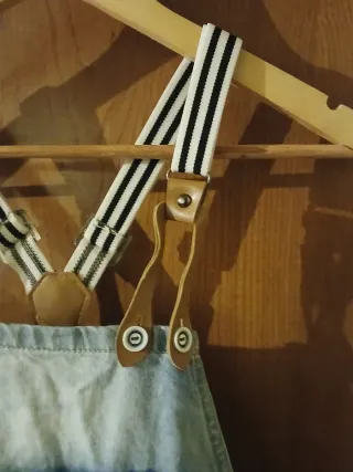 Peto corto vaquero azul con rotos T42