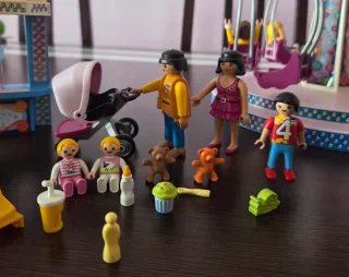 PLAYMOBIL FAMILY FUN