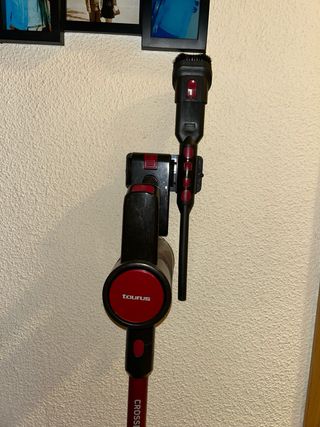 Aspiradora Taurus Roja