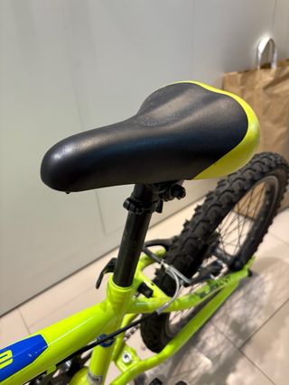 Bicicleta niño fluor Zoom 16