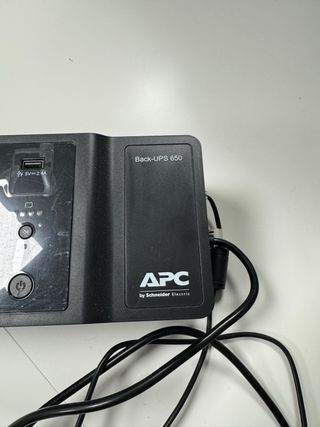 Sai APC Back-UPS 650