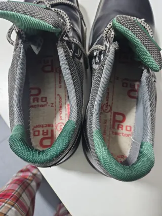 Zapatos de trabajo OFMA negros y verdes