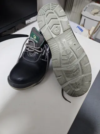Zapatos de trabajo OFMA negros y verdes