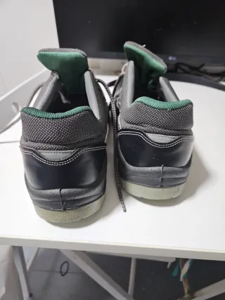 Zapatos de trabajo OFMA negros y verdes