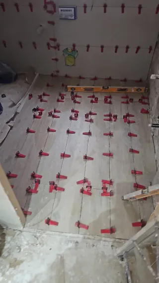 Construcciones y reformas en general.