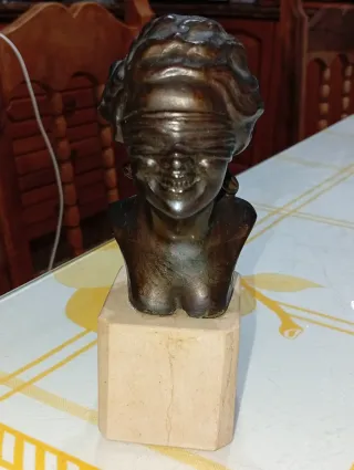 Diosa de los ojos vendados