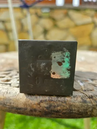 Juego de punzones de acero antiguo