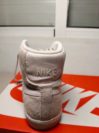 Nike Blazer Mid 77 Talla 38.5