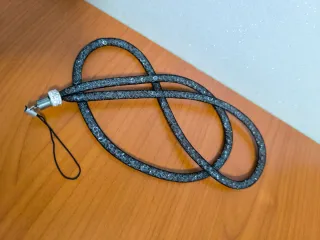 Laccetto per cellulare con strass