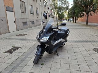 Moto TGB 125 Maxi Scooter Automática