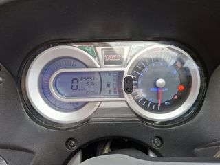 Moto TGB 125 Maxi Scooter Automática