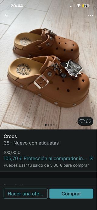 Zuecos estilo “Crocs”