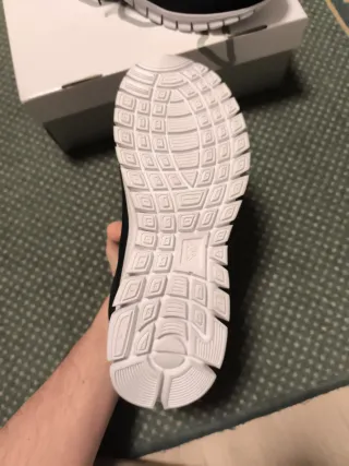 Zapatillas Kappa Negras y Blancas