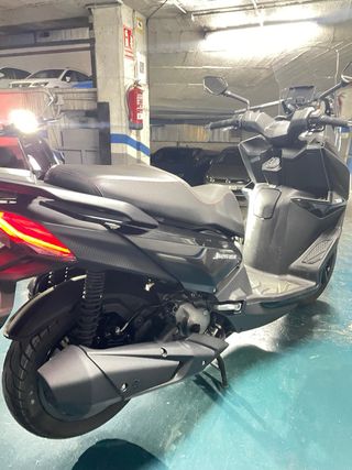 Sym Joyride 300 Negra