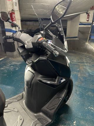 Sym Joyride 300 Negra