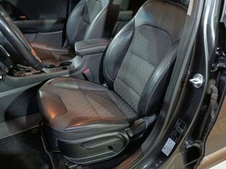 Kia Niro 1.6 GDi PHEV 104kW (141CV) Drive