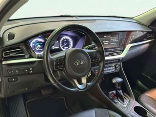 Kia Niro 1.6 GDi HEV 104kW (141CV) Drive