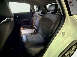 Kia Niro 1.6 GDi HEV 104kW (141CV) Drive