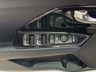 Kia Niro 1.6 GDi HEV 104kW (141CV) Drive