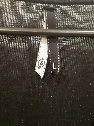 Cardigan negro brillante talla L