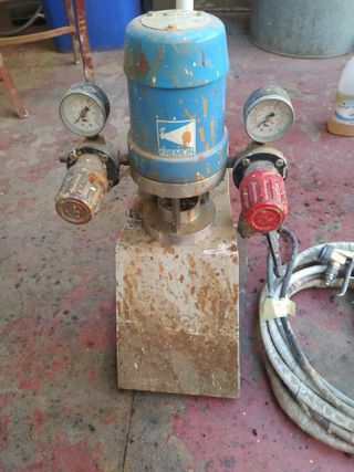 2 Equipos aplicación barniz Kremlin