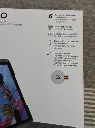 Funda Teclado Logitech Slim Folio iPad 7ª Gen