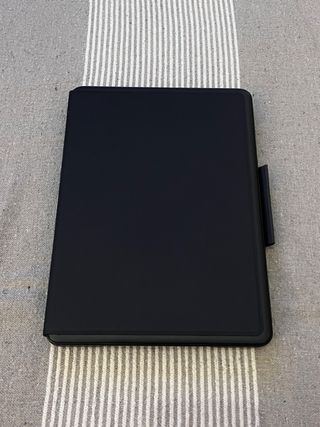 Funda Teclado Logitech Slim Folio iPad 7ª Gen
