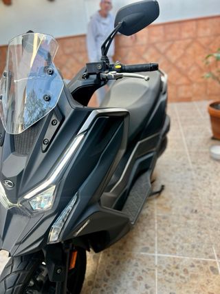 Kymco DTX 360 Maxi Scooter Negra/Gris
