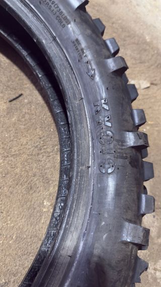 Neumático Enduro 140/80 R18