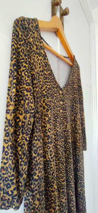 Vestido Pull&Bear estampado leopardo
