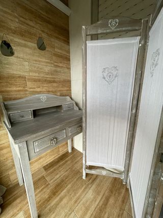 Secreter y Biombo Estilo Romántico