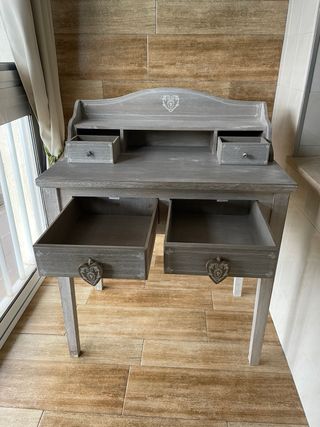 Secreter y Biombo Estilo Romántico