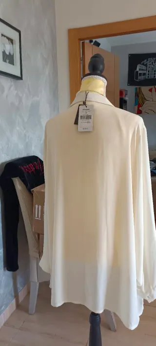 Blusa vaporosa elegante talla 58
