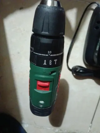 Taladro Percutor Bosch 14.4V