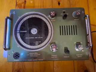 Radio Teléfono Marino VHF Sailor RT144C