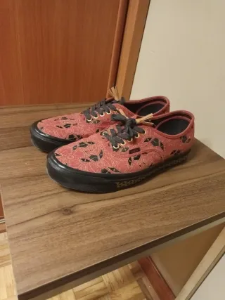 Zapatillas Vans Edición Limitada Talla 47