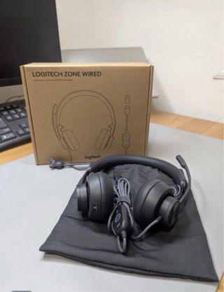 Auriculares Logitech Zone Wired USB-C Negros