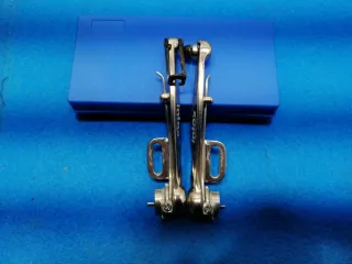 Frenos V-Brake Intox 93 gramos pareja