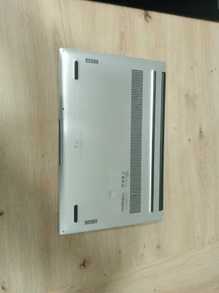 Honor MateBook D14 i5 8GB -roto