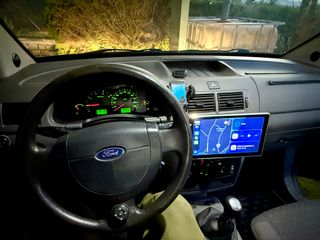 Ford Tourneo Connect 1.8 TDCi 90cv 2004 241.855 km