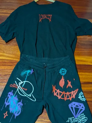 Pantalón y camiseta estampado