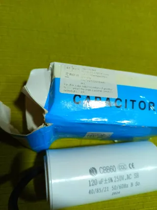 Condensador CBB60 120uF 250V