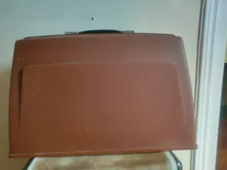 Antigua máquina de coser Alfa con motor