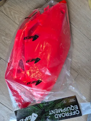 Paneles Laterales Honda CRF 450R Rojos