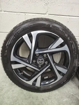 Llantas R18 Toyota C-HR de 2022